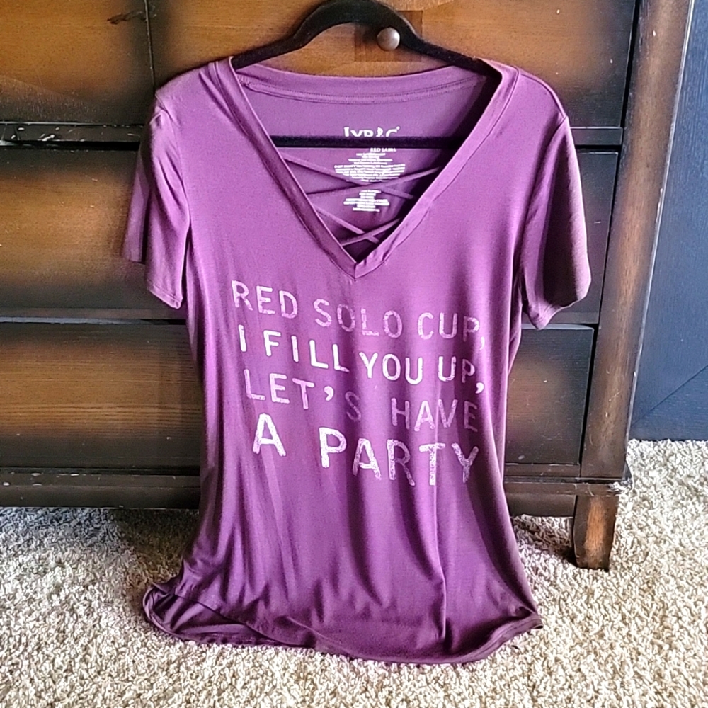 NWOT! Red solo cup Graphic tee